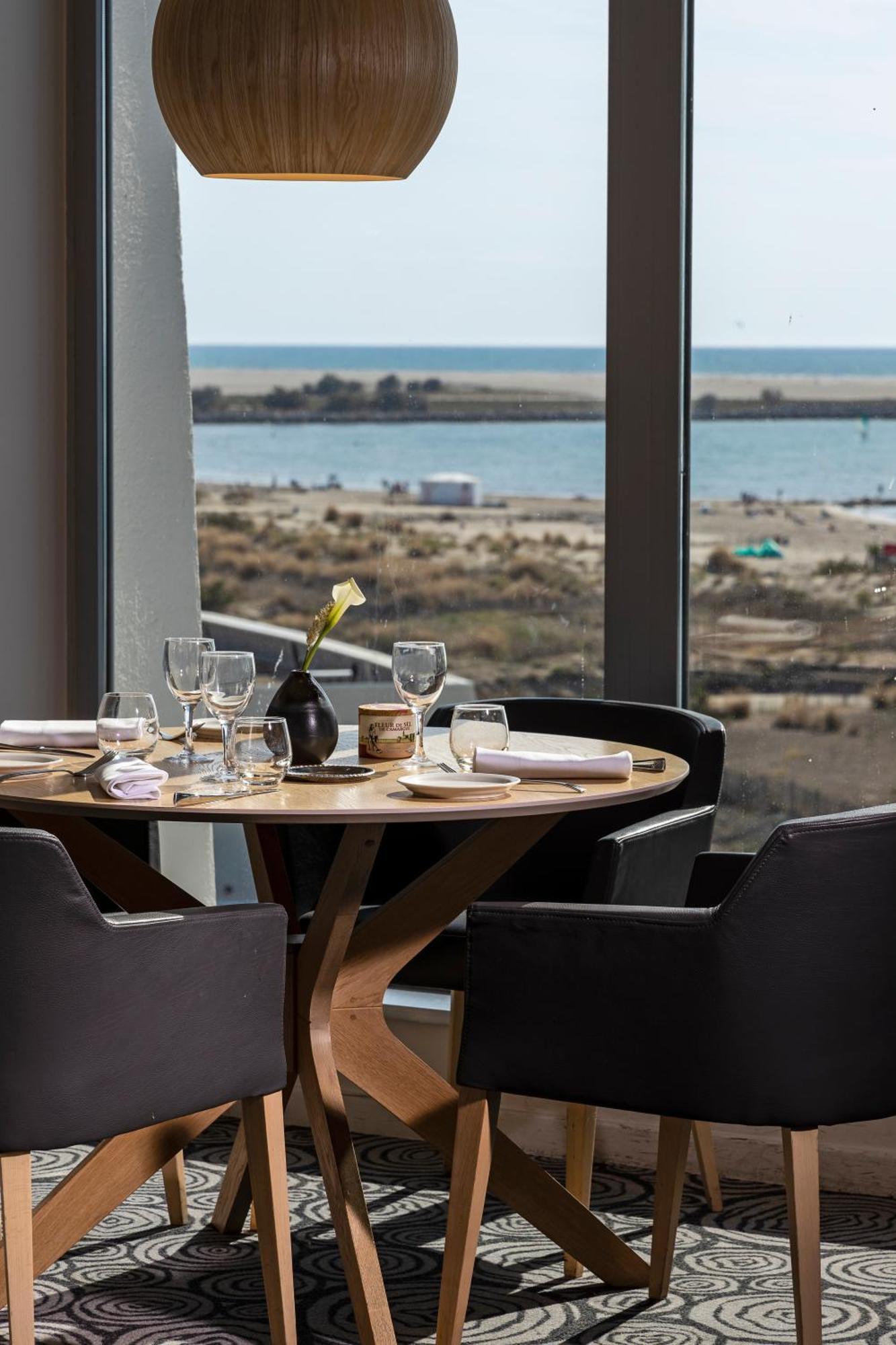 Thalazur Port-Camargue - Hotel & Spa Ле-Гро-дю-Руа Экстерьер фото