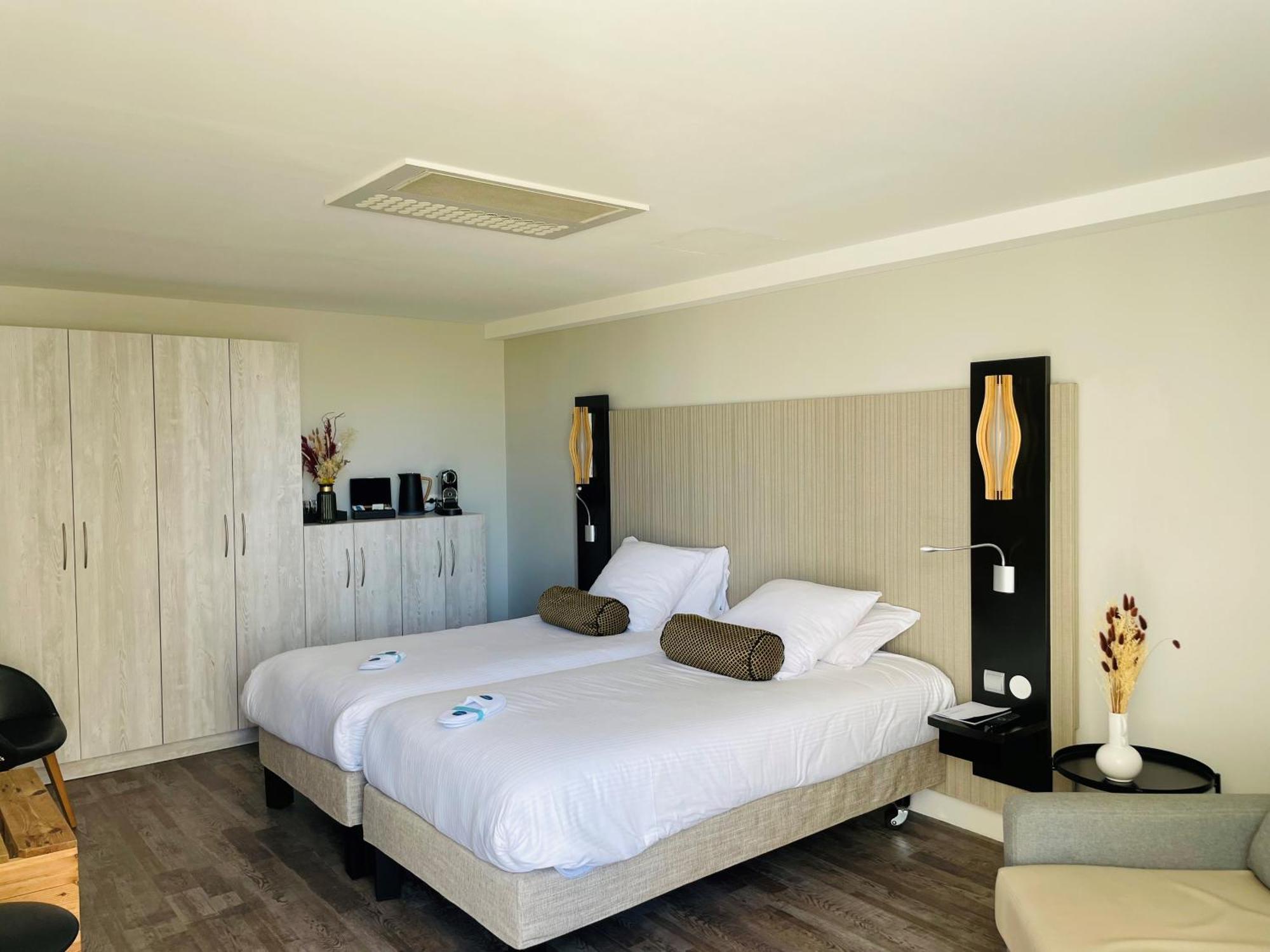 Thalazur Port-Camargue - Hotel & Spa Ле-Гро-дю-Руа Экстерьер фото